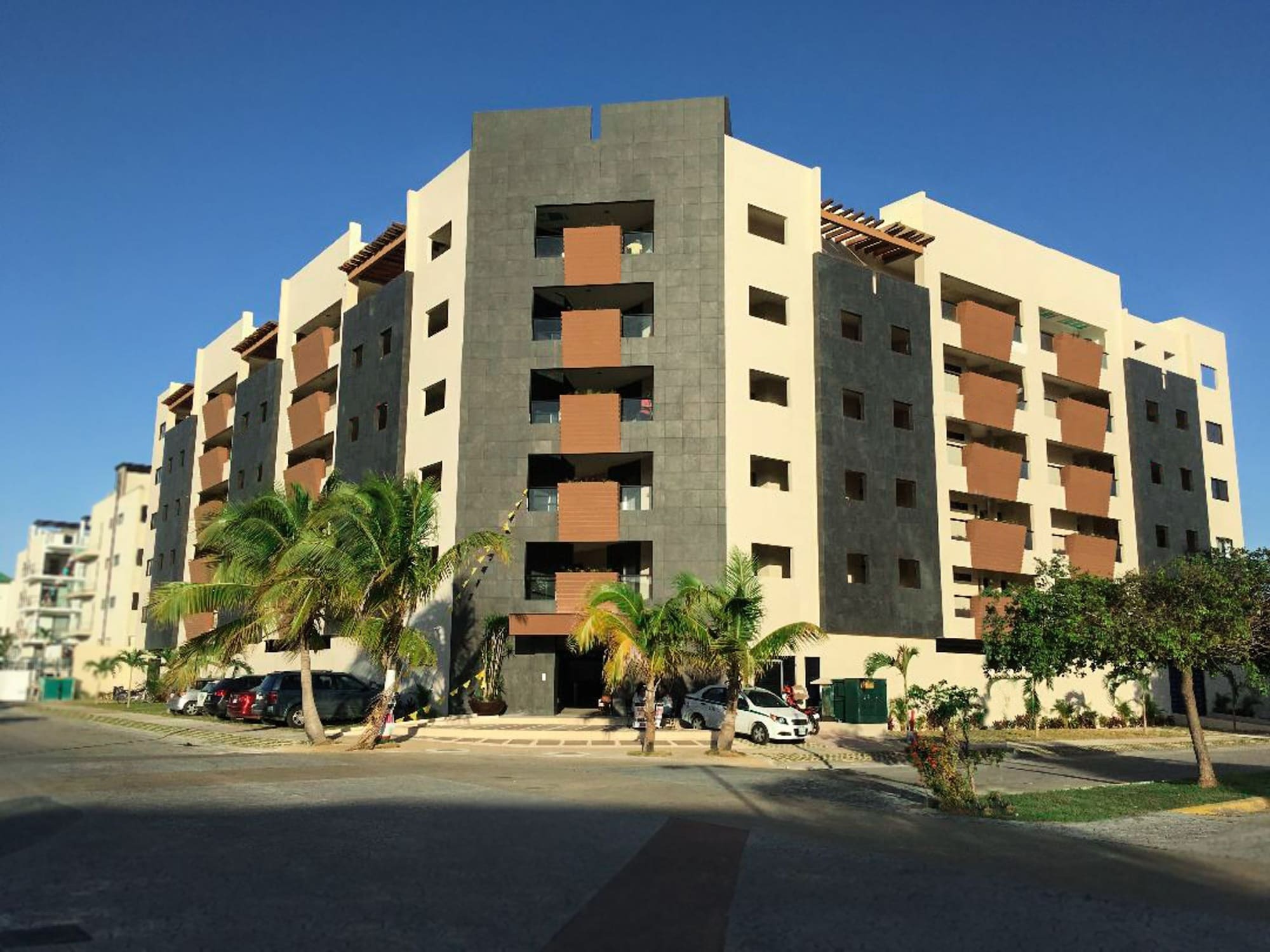 Tres Soles Apartments Cancun Exterior photo